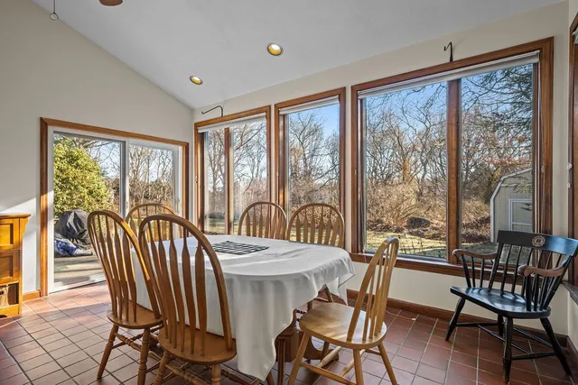 $689,000 | 170 Weathervane Road, South Kingstown, RI 02879