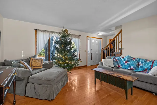 $689,000 | 170 Weathervane Road, South Kingstown, RI 02879