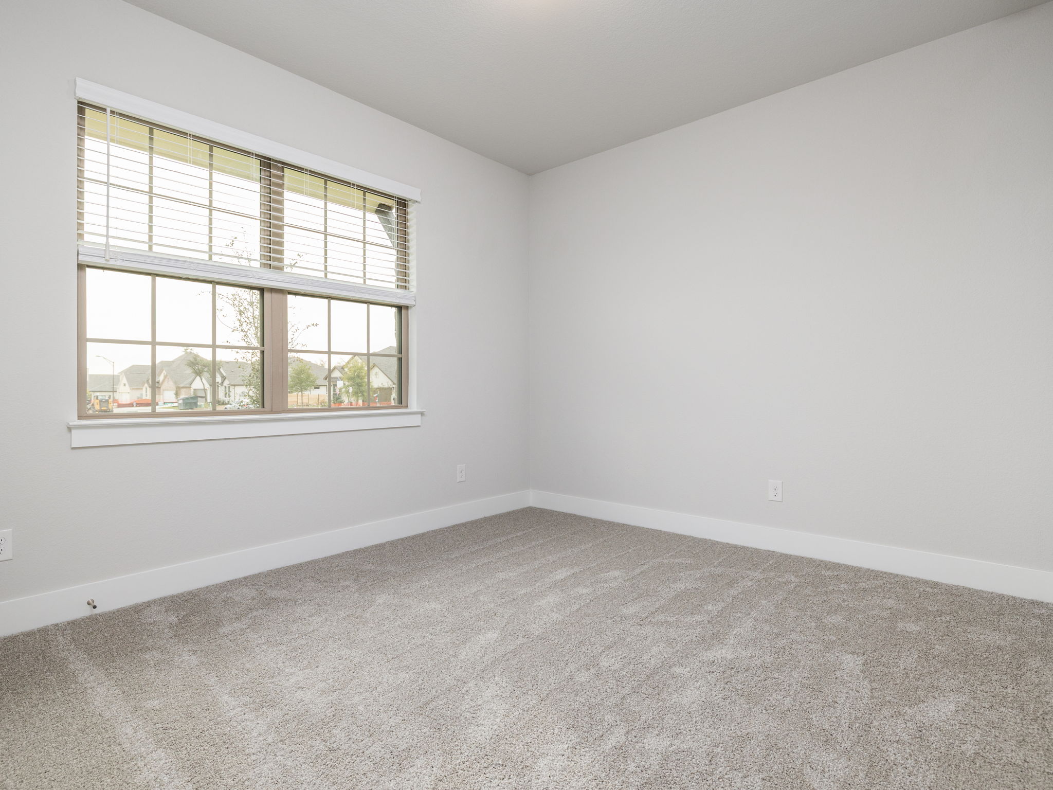 416 Ridgewell Loop Georgetown, TX 78633 - Photo 13 of 19 an empty room with a window