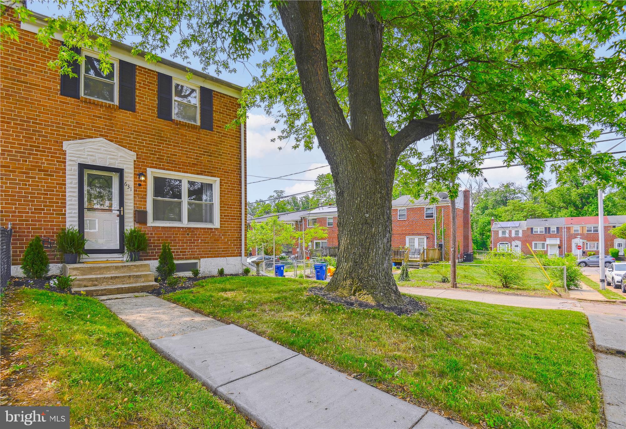 631 Markham Road Baltimore, MD 21229 - Photo 2 of 40 Front Exterior