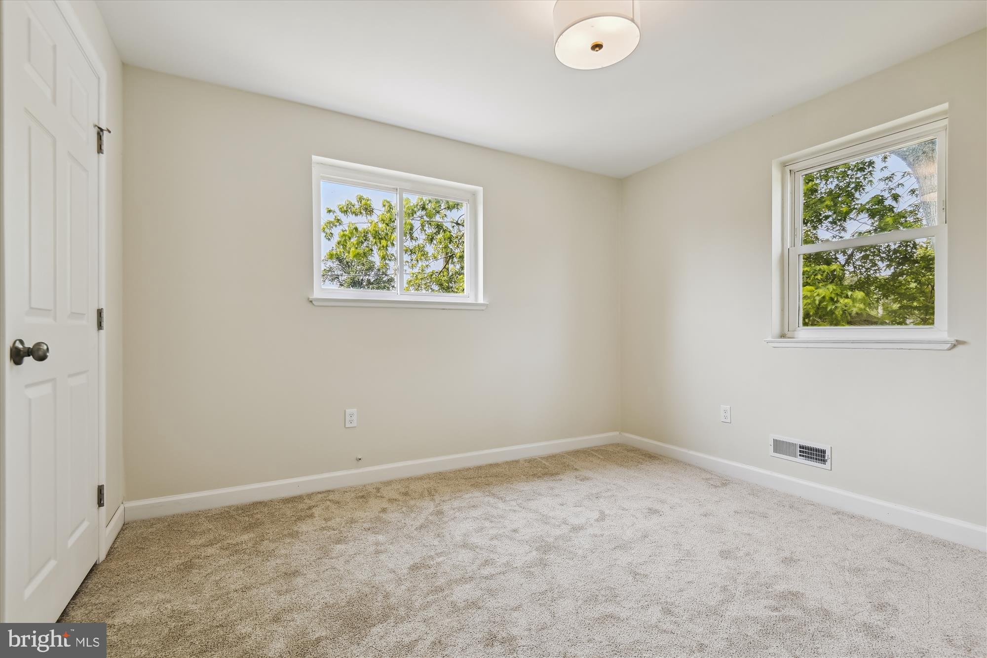 631 Markham Road Baltimore, MD 21229 - Photo 23 of 40 Bedroom #2