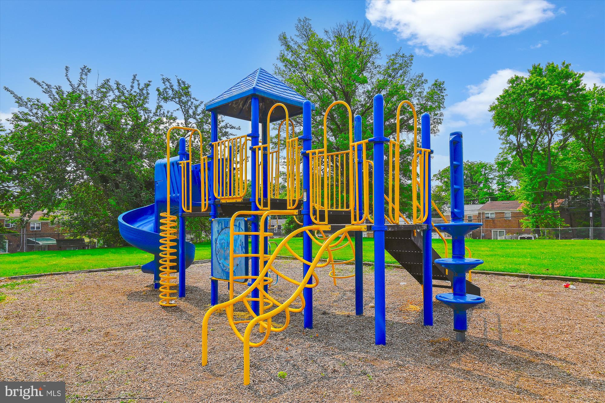 631 Markham Road Baltimore, MD 21229 - Photo 36 of 40 Charles Park Playground