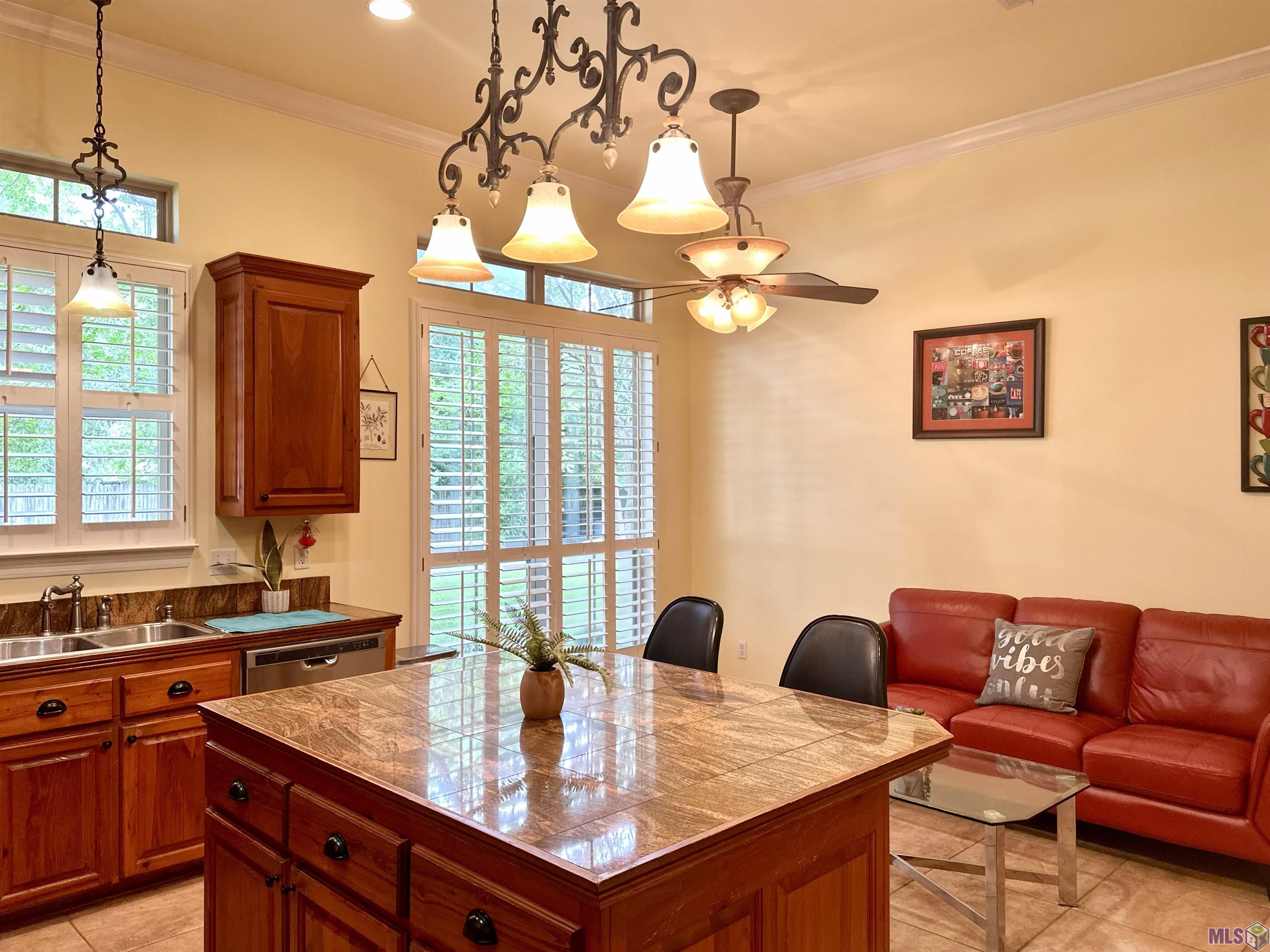 2024 Lac Cache Court Baton Rouge, LA 70816 - Photo 12 of 32