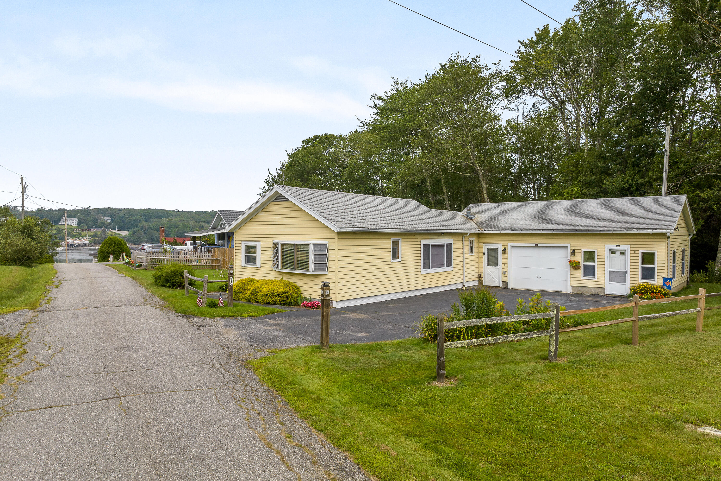 40 Paradise Road New Harbor, ME 04554 - Photo 2 of 36 (7)_40 Paradise Rd. New Harbor(MAPS)