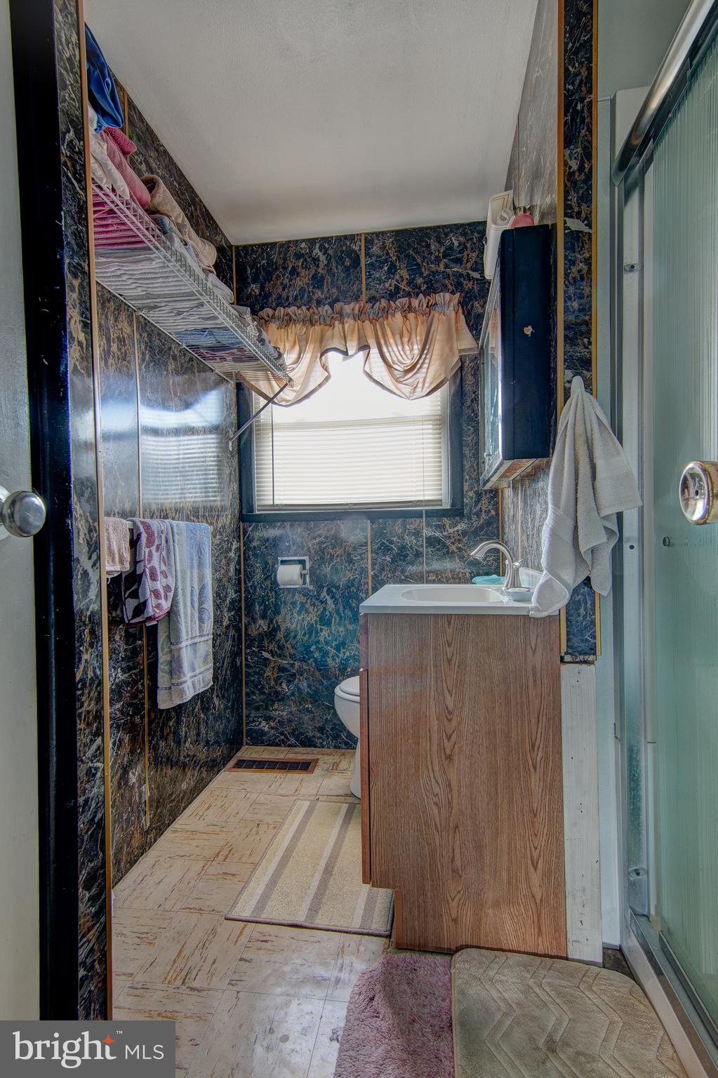 2440 Dunbar Road York, PA 17408 - Photo 9 of 12