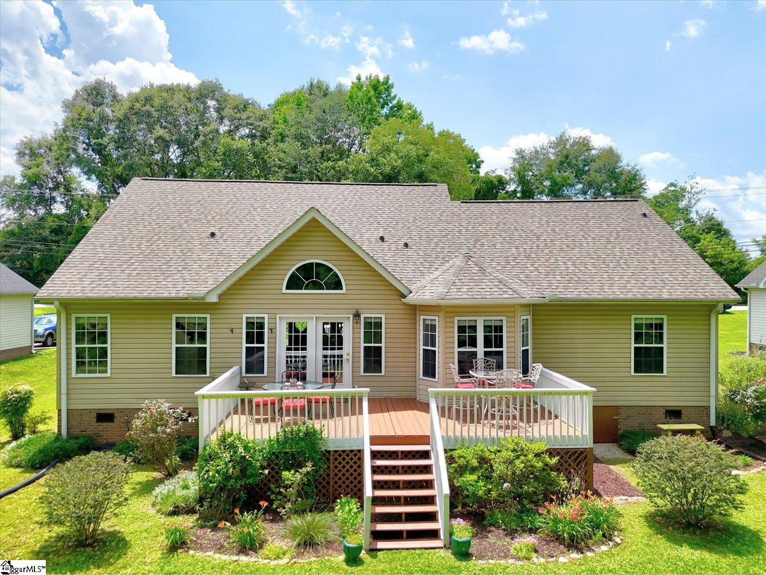 12 Marine Road Greenville, SC 29617 - Photo 3 of 44 Gallery Image 3