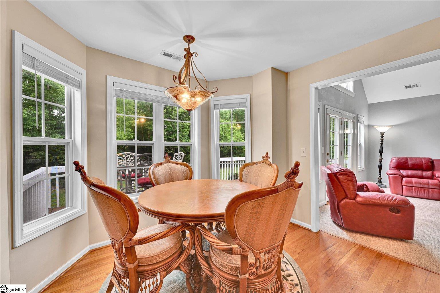 12 Marine Road Greenville, SC 29617 - Photo 8 of 44 Gallery Image 8