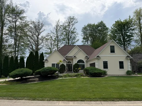 $479,900 | 355 Woodside Court, Batesville, IN 47006