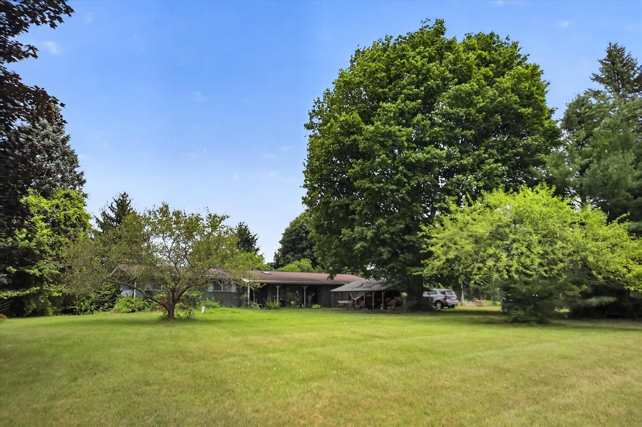 40516 County Road 669 Decatur, MI 49045 - Photo 1 of 46 Gallery Image 1