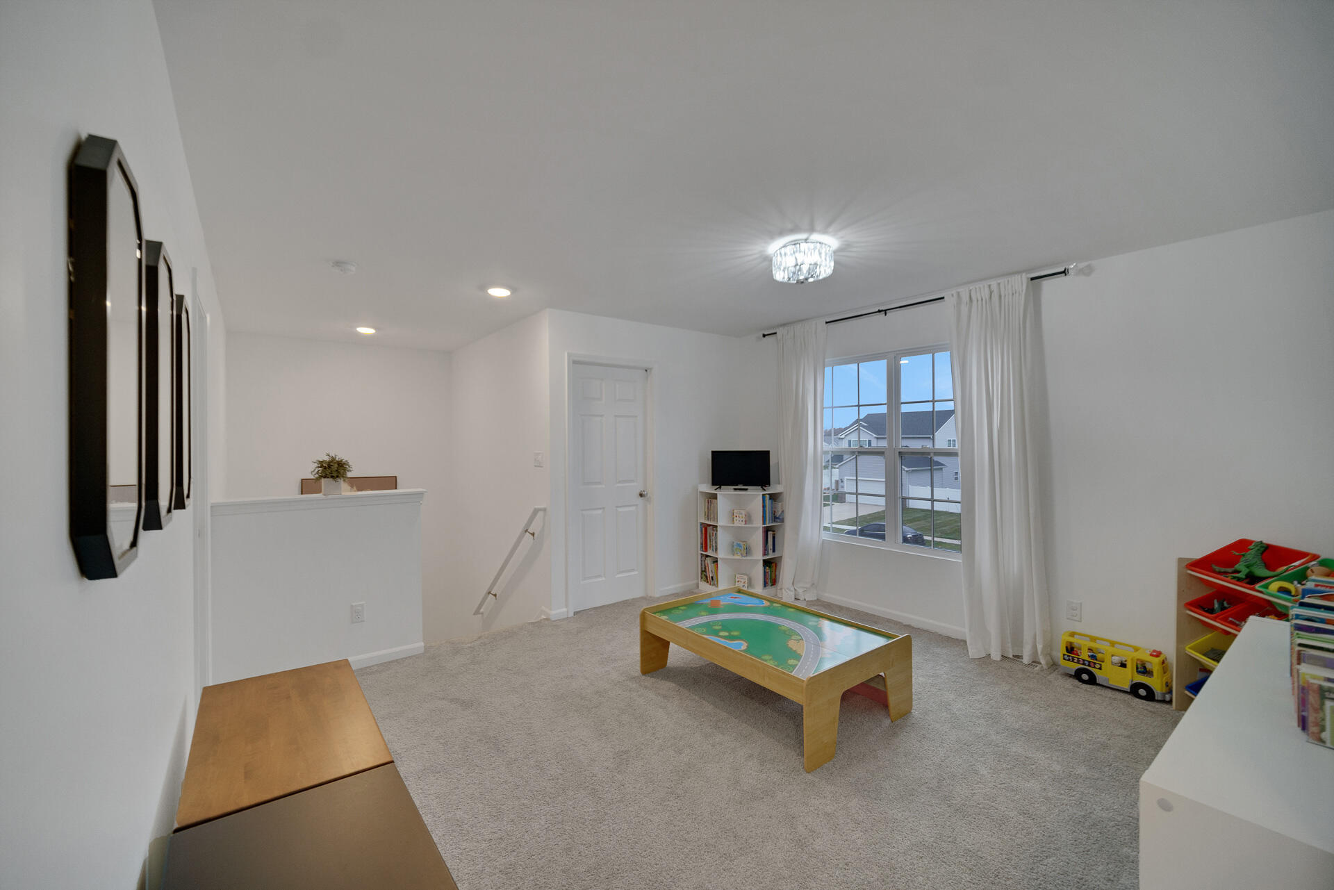 7375 East 120th Place Crown Point, IN 46307 - Photo 17 of 38 a living room with furniture pool and a table
