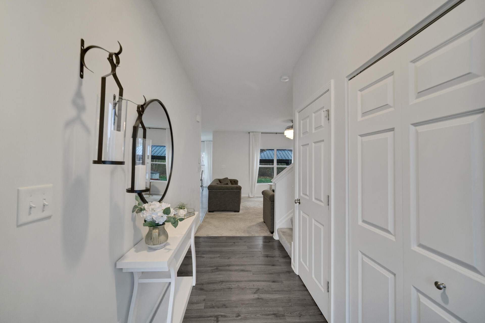 7375 East 120th Place Crown Point, IN 46307 - Photo 3 of 38 a very nice looking room with a bench