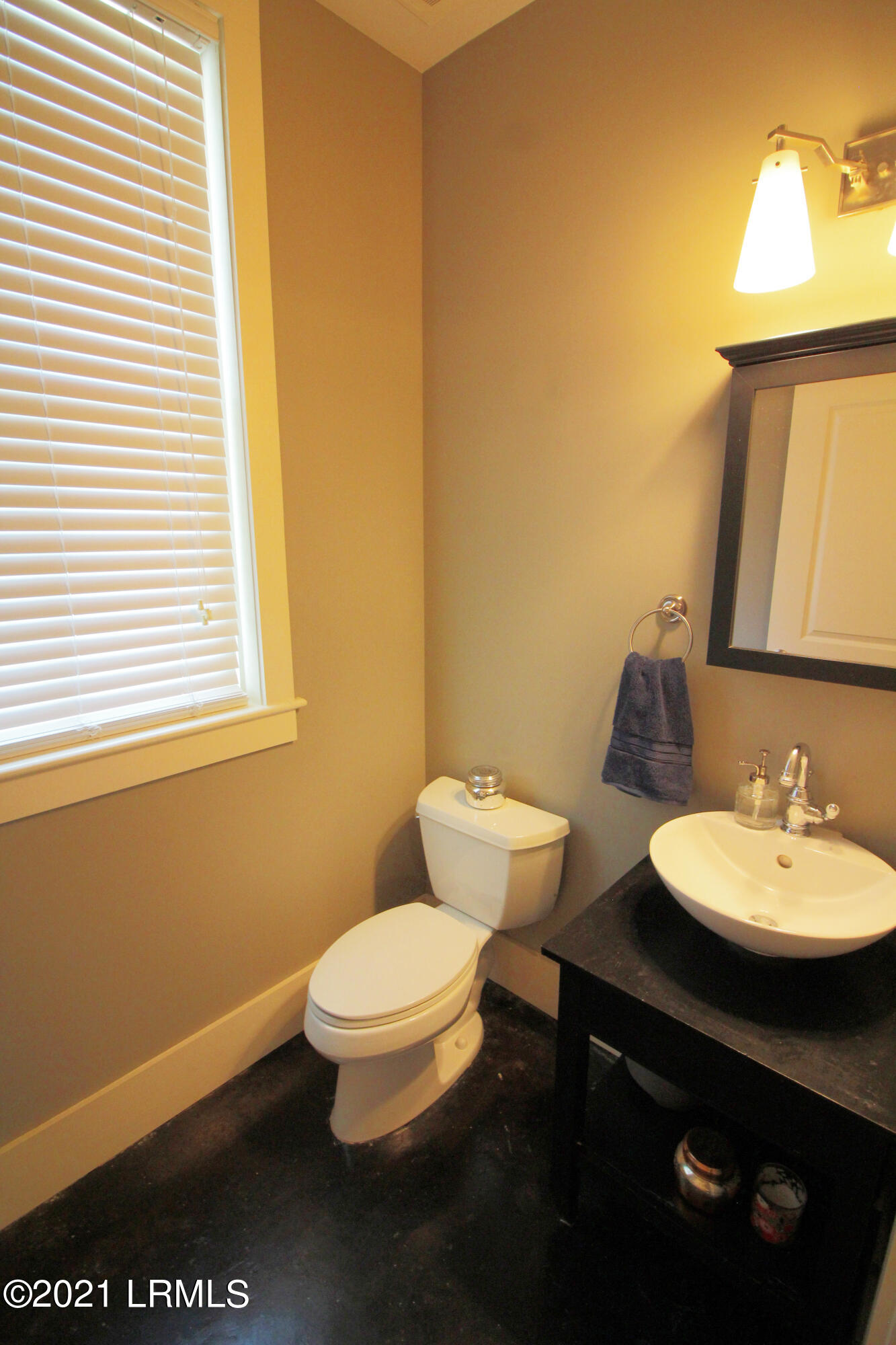 20 Market, Unit B Beaufort, SC 29906 - Photo 14 of 28 20bmarket_2162