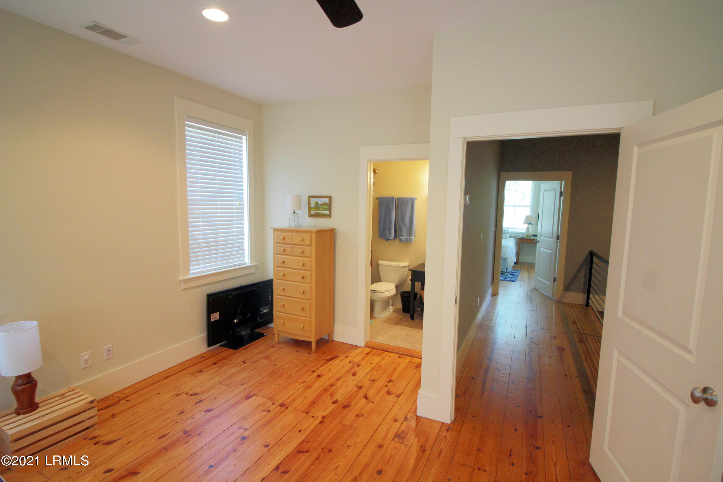 20 Market, Unit B Beaufort, SC 29906 - Photo 27 of 28 20bmarket_2177