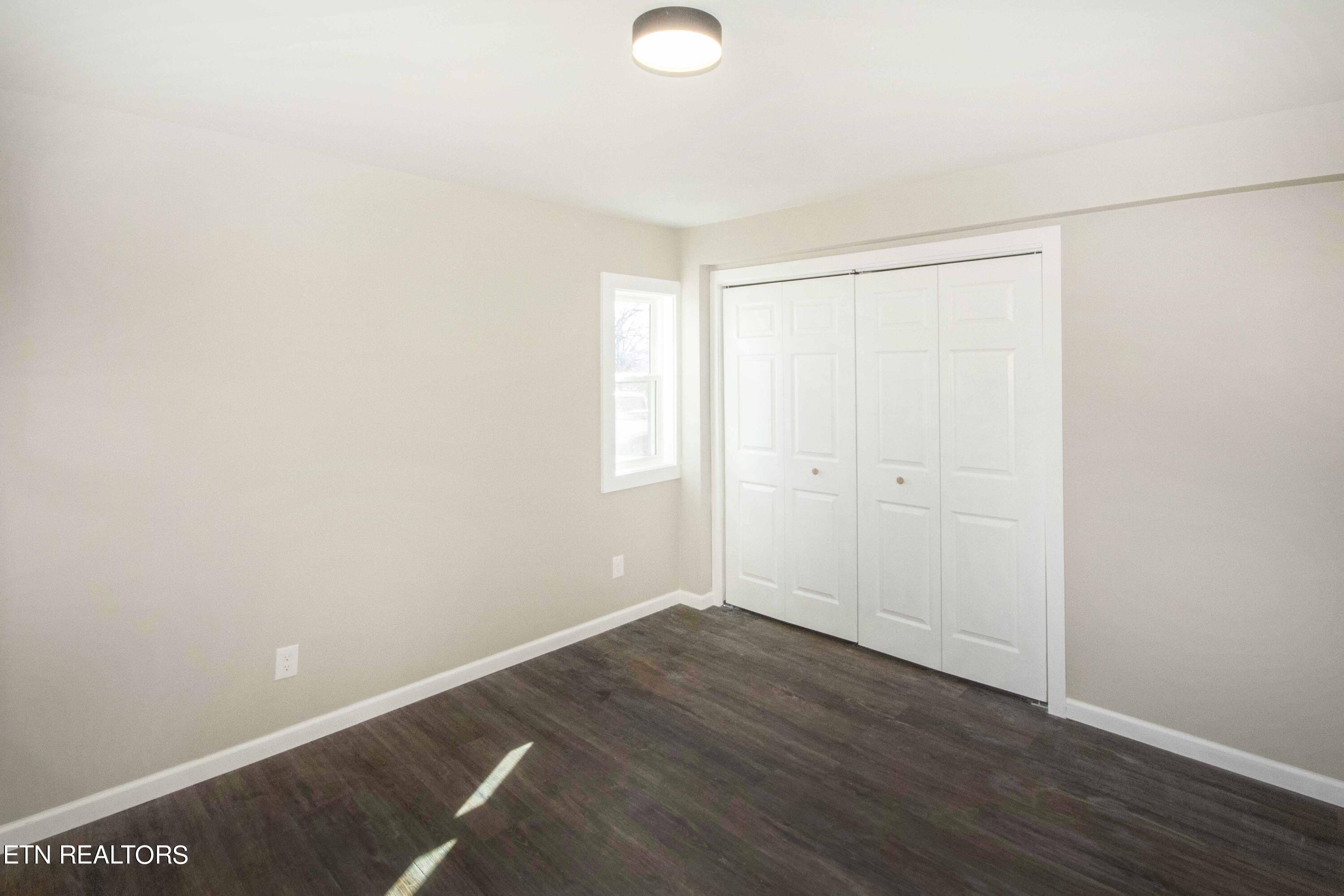 108 Viking Road Oak Ridge, TN 37830 - Photo 17 of 49 1 BED UNIT BEDROOM