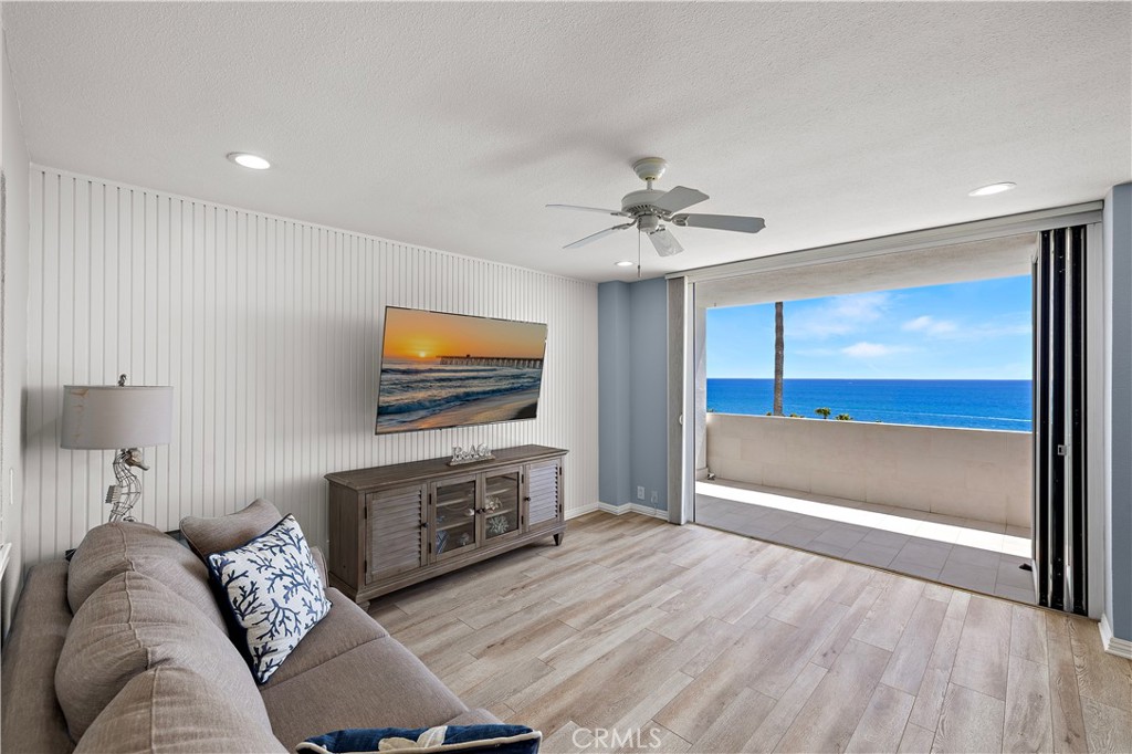 420 Monterey Lane, Unit R17 San Clemente, CA 92672 - Photo 3 of 65