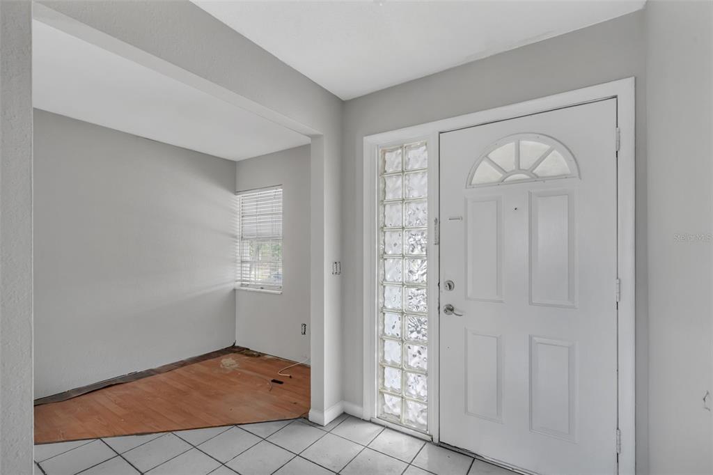 1224 Kirk Street Orlando, FL 32808 - Photo 2 of 19