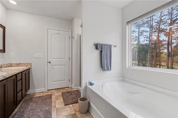$379,900 | 701 Cherokee Rose, Bremen, GA 30110