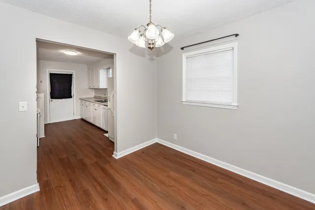 $2,300 | 1520 North Avalon Circle, Charleston, SC 29407