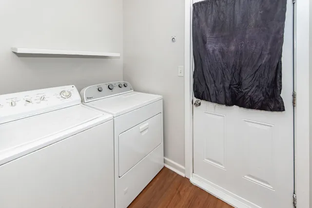 $2,300 | 1520 North Avalon Circle, Charleston, SC 29407