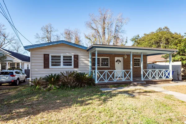 $2,175 | 1520 North Avalon Circle, Charleston, SC 29407