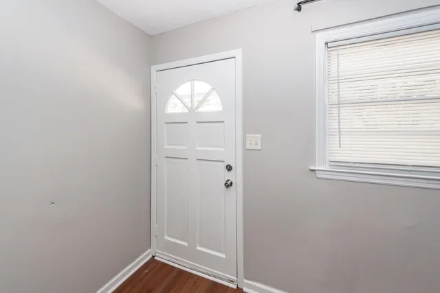 $2,300 | 1520 North Avalon Circle, Charleston, SC 29407