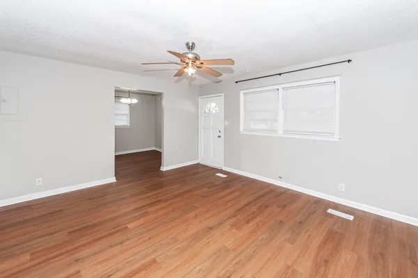 $2,175 | 1520 North Avalon Circle, Charleston, SC 29407