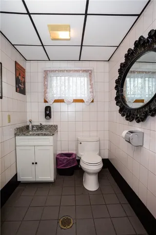 $979,000 | 546 Lonsdale Avenue, Central Falls, RI 02863