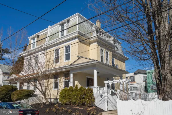 $399,900 | 219 Crawford Avenue, Lansdowne, PA 19050