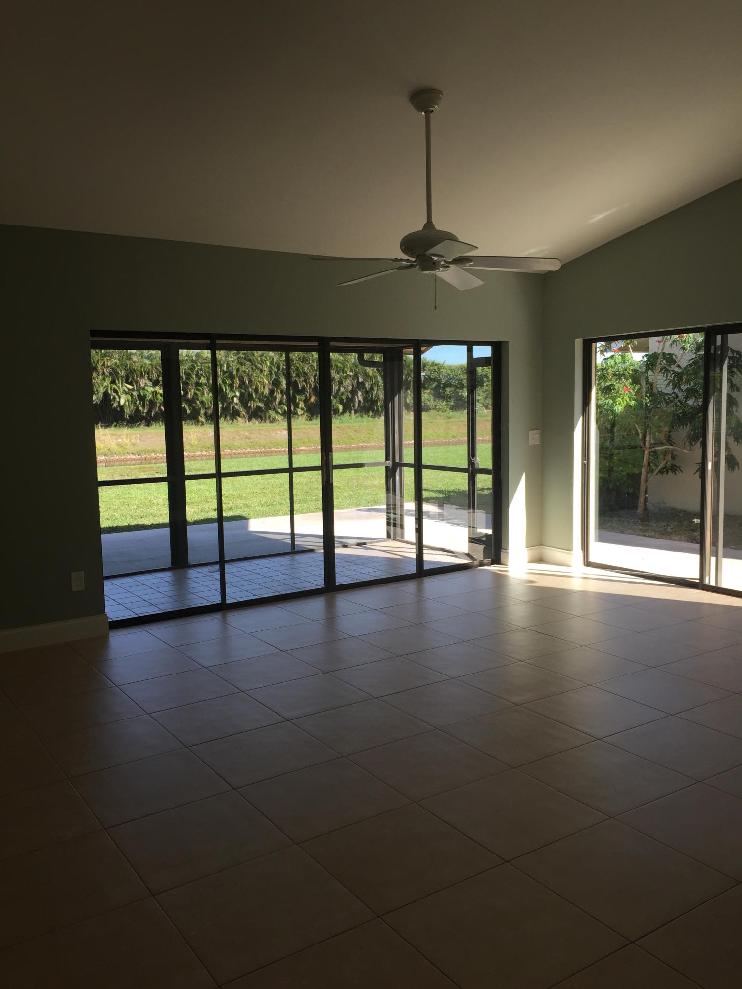 2115 Northwest 18th Street Delray Beach, FL 33445 - Photo 8 of 11 living room ne 18th st