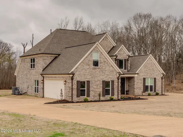 $549,975 | 98 Fairview Trail, Byhalia, MS 38611