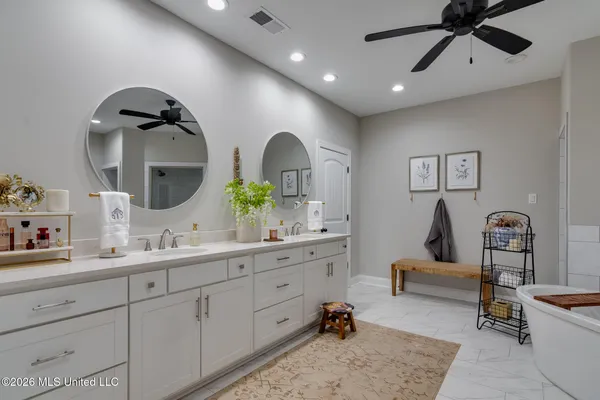 $549,975 | 98 Fairview Trail, Byhalia, MS 38611