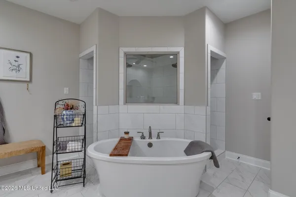 $549,975 | 98 Fairview Trail, Byhalia, MS 38611