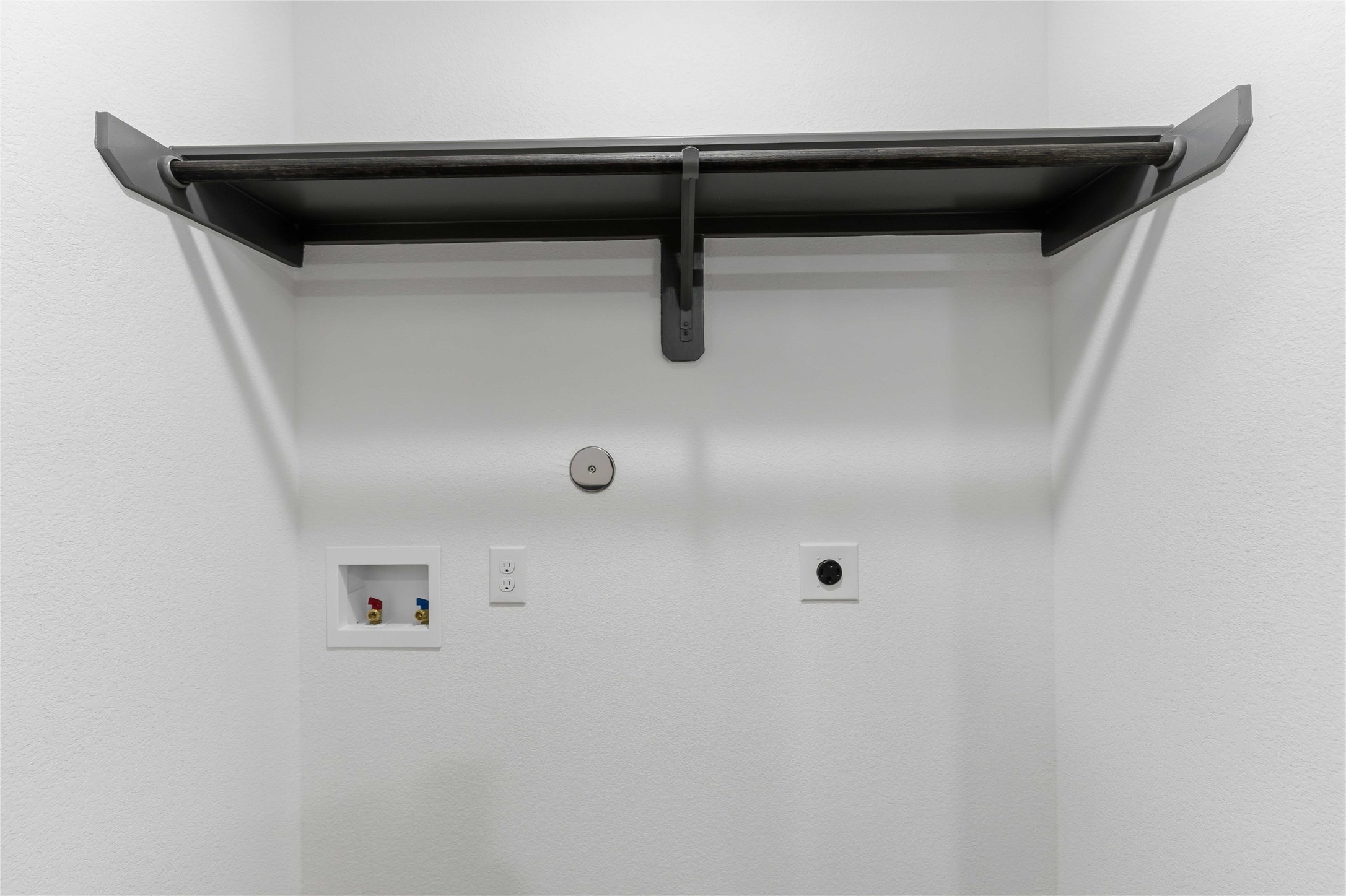 8006 Birmingham Street, Unit A/B Houston, TX 77028 - Photo 15 of 24 a close view of washer and dryer