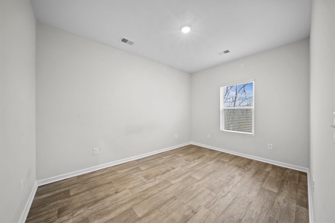 11112 Watson Drive, Unit B Seneca, SC 29672 - Photo 11 of 34