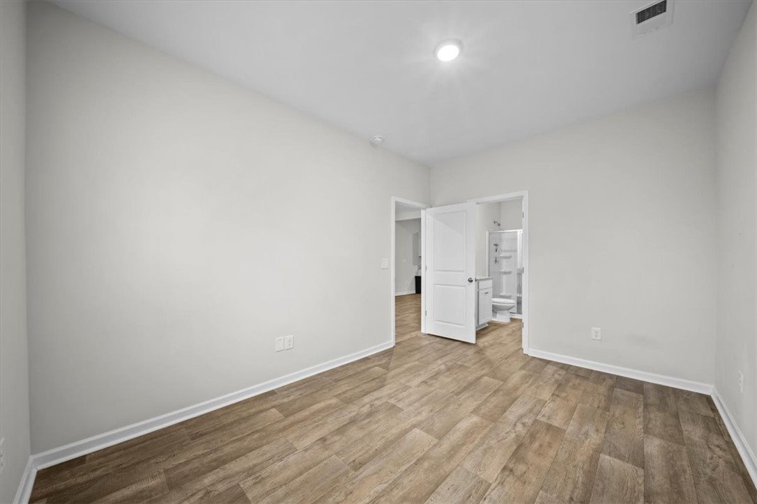 11112 Watson Drive, Unit B Seneca, SC 29672 - Photo 12 of 34