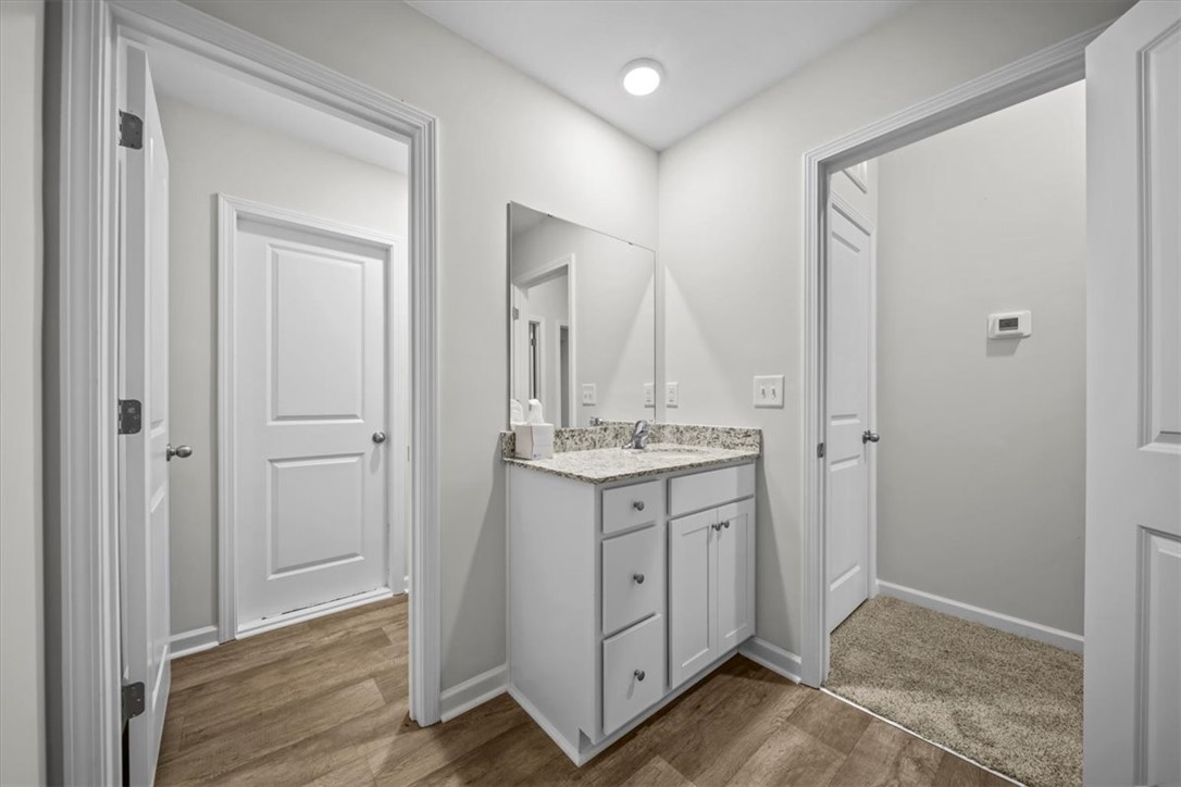 11112 Watson Drive, Unit B Seneca, SC 29672 - Photo 21 of 34