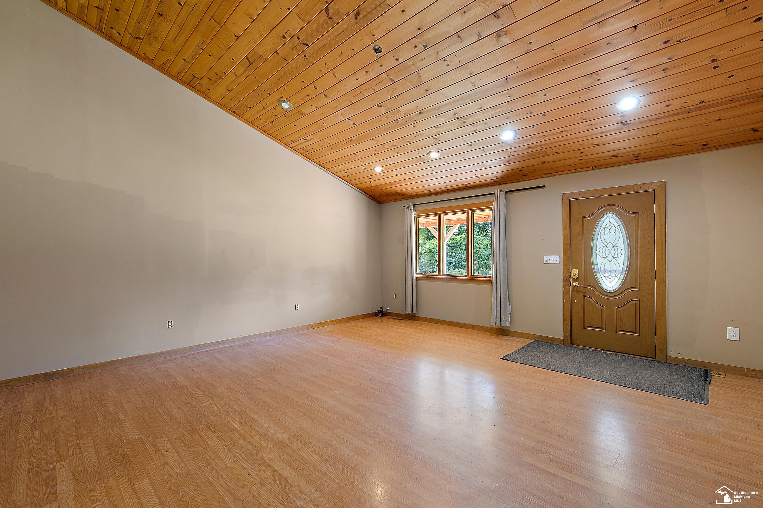 3915 Balmony Road Commerce Township, MI 48382 - Photo 6 of 22 50088974-6.JPG