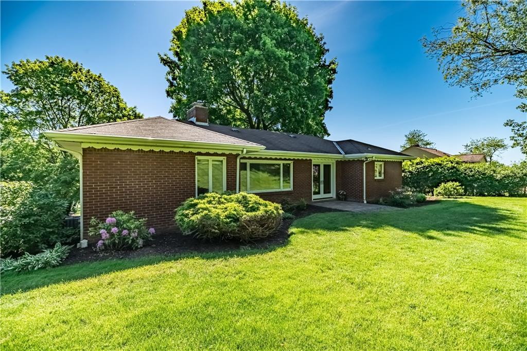 130 Highpoint Road Sewickley, PA 15143 - Photo 4 of 24 Gallery Image 4