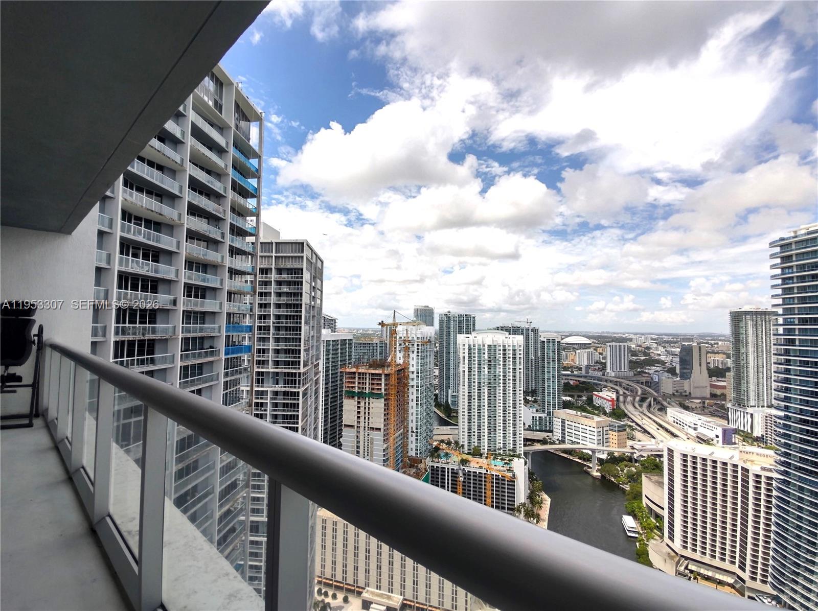 465 Brickell Avenue, Unit 4402 Miami, FL 33131 - Photo 25 of 33 a view of a balcony with city view