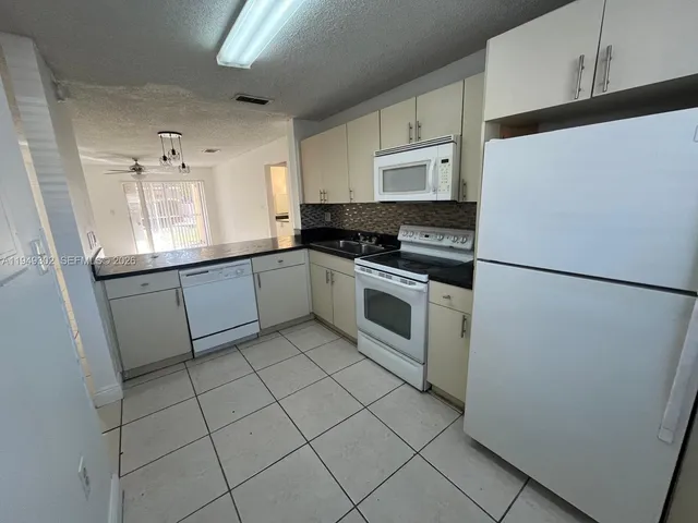 $1,975 | 8028 Southwest 21st Court, Unit 8028, Miramar, FL 33025