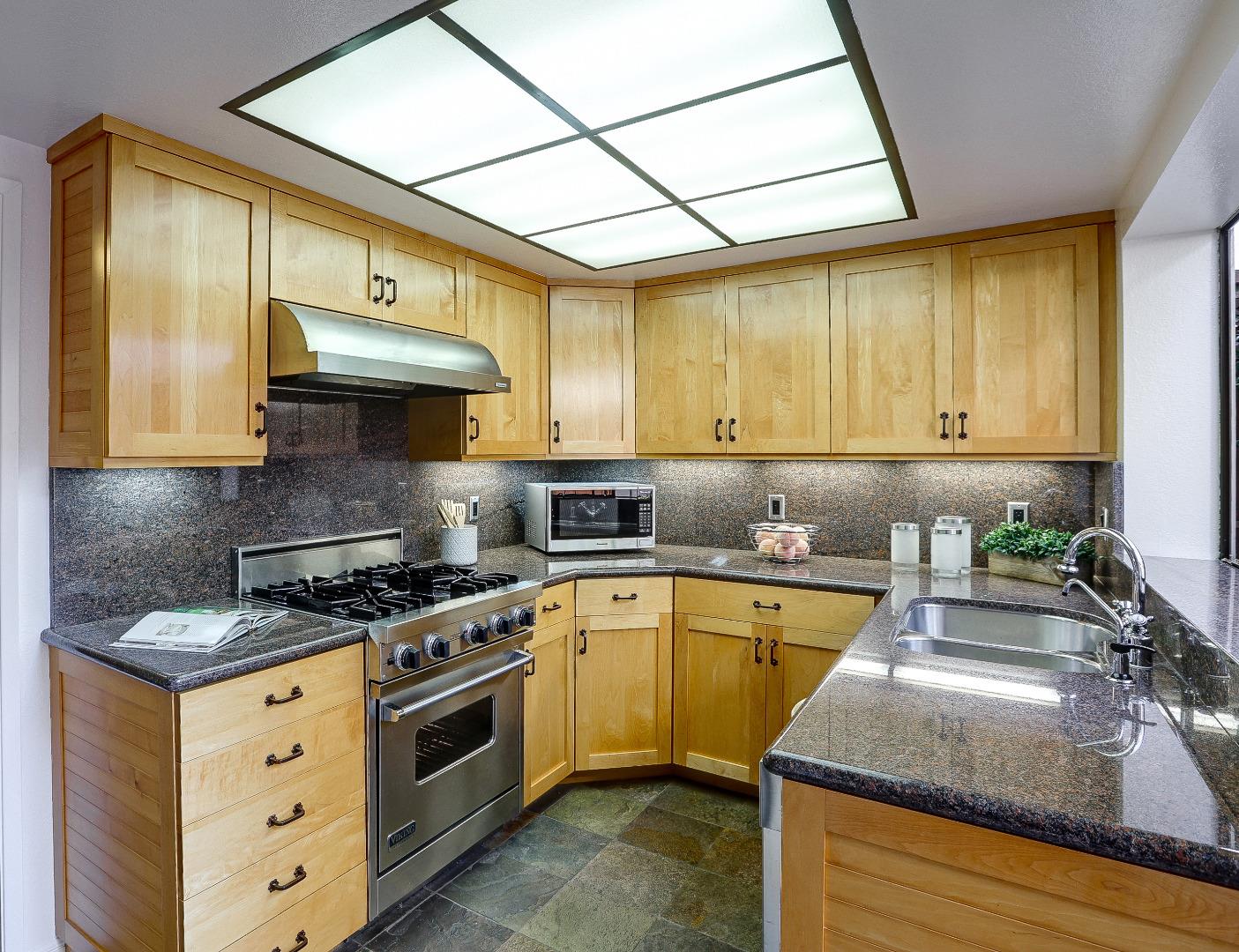 430 Hogarth Terrace Sunnyvale, CA 94087 - Photo 7 of 25