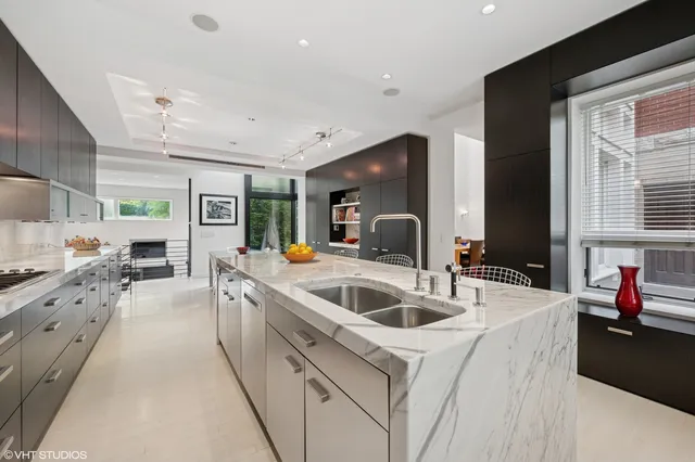 $3,800,000 | 2209 North Seminary Avenue, Chicago, IL 60614