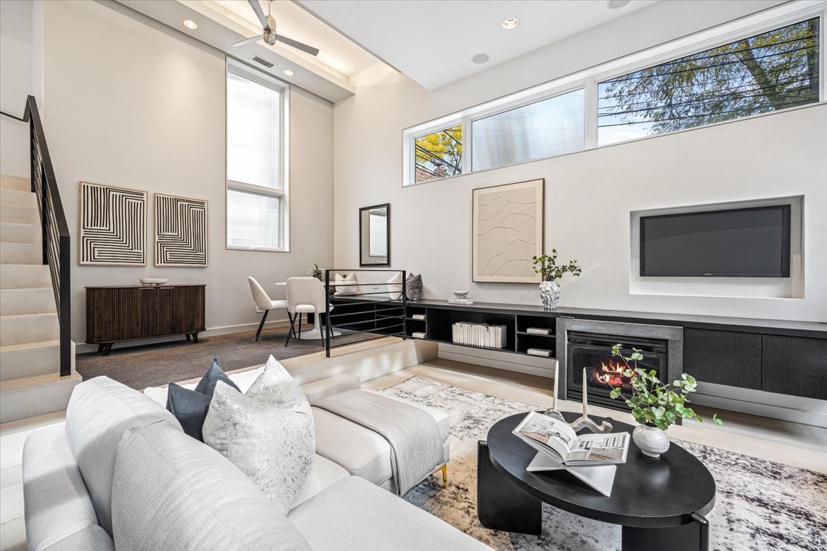 2209 North Seminary Avenue Chicago, IL 60614 - Photo 21 of 44