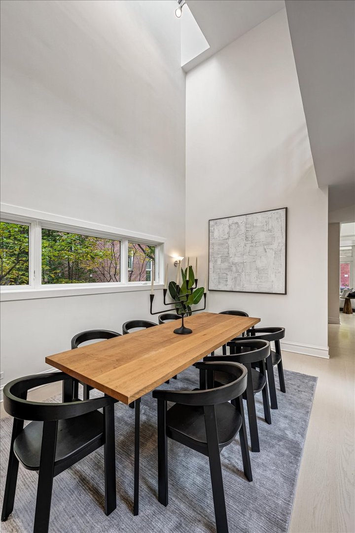 2209 North Seminary Avenue Chicago, IL 60614 - Photo 10 of 44