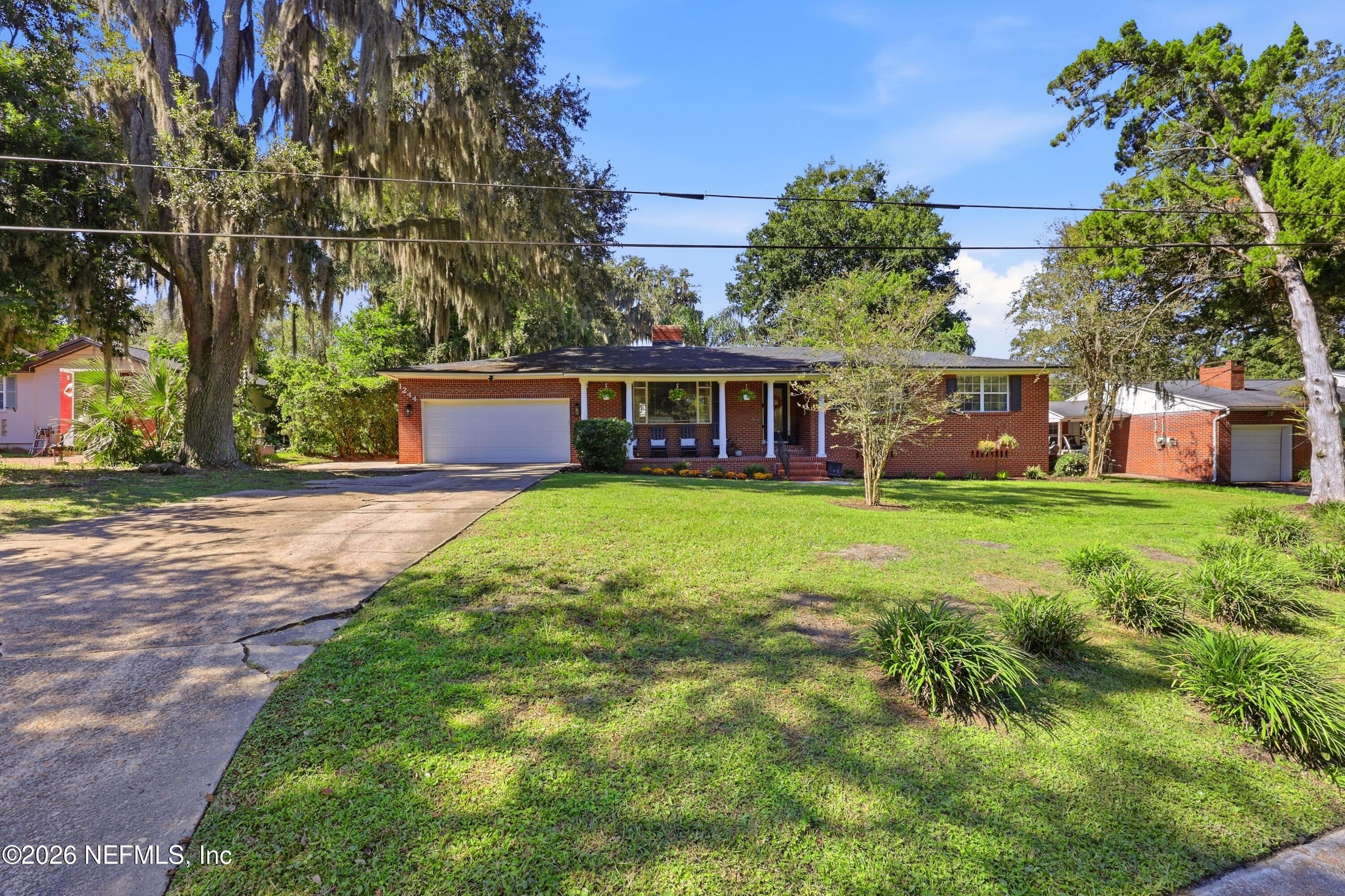 1244 Glengarry Road Jacksonville, FL 32207 - Photo 37 of 47 69_the real estateographers_068