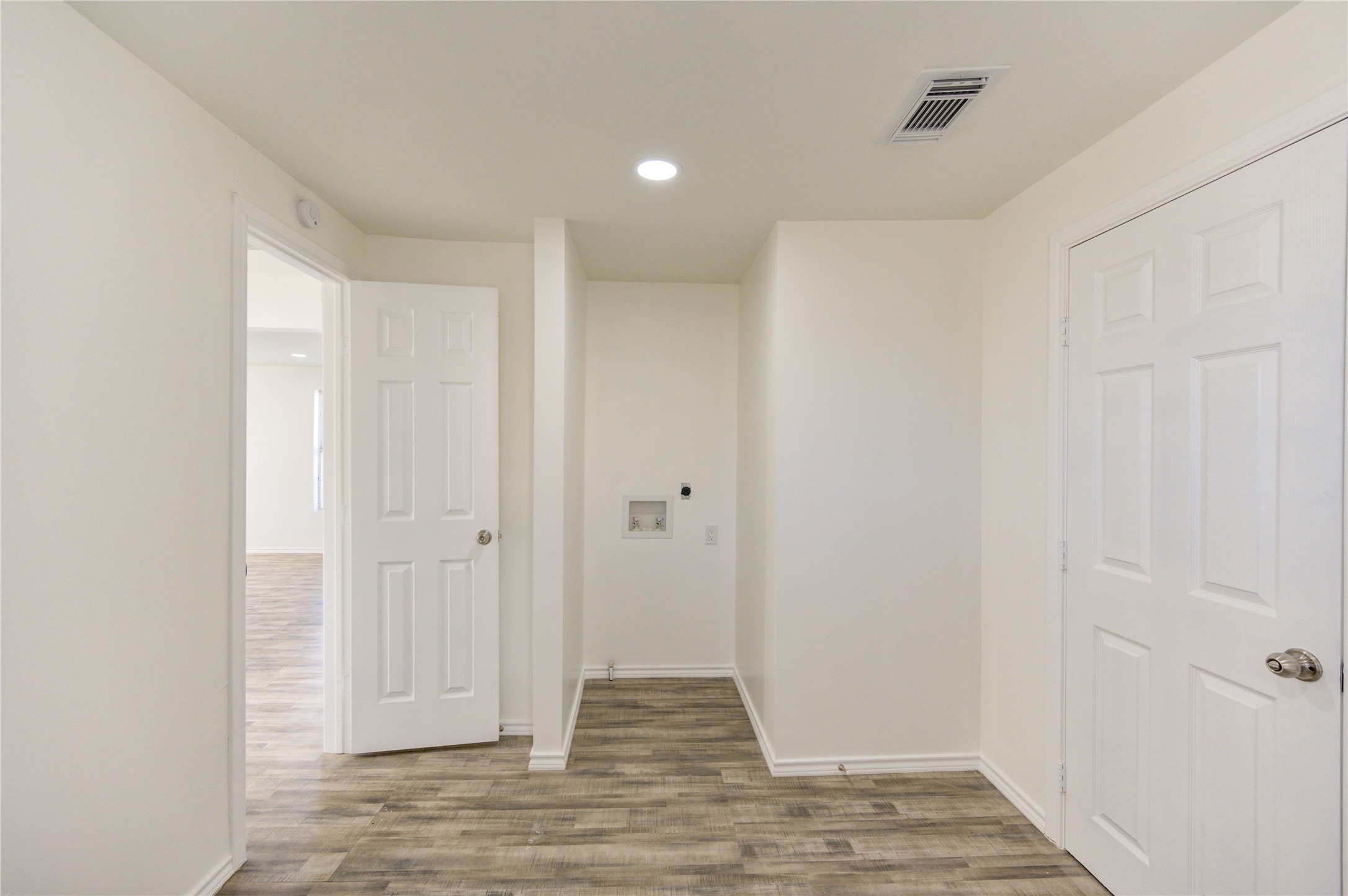 7811 St Louis Street Houston, TX 77028 - Photo 34 of 43 a view of wooden floor