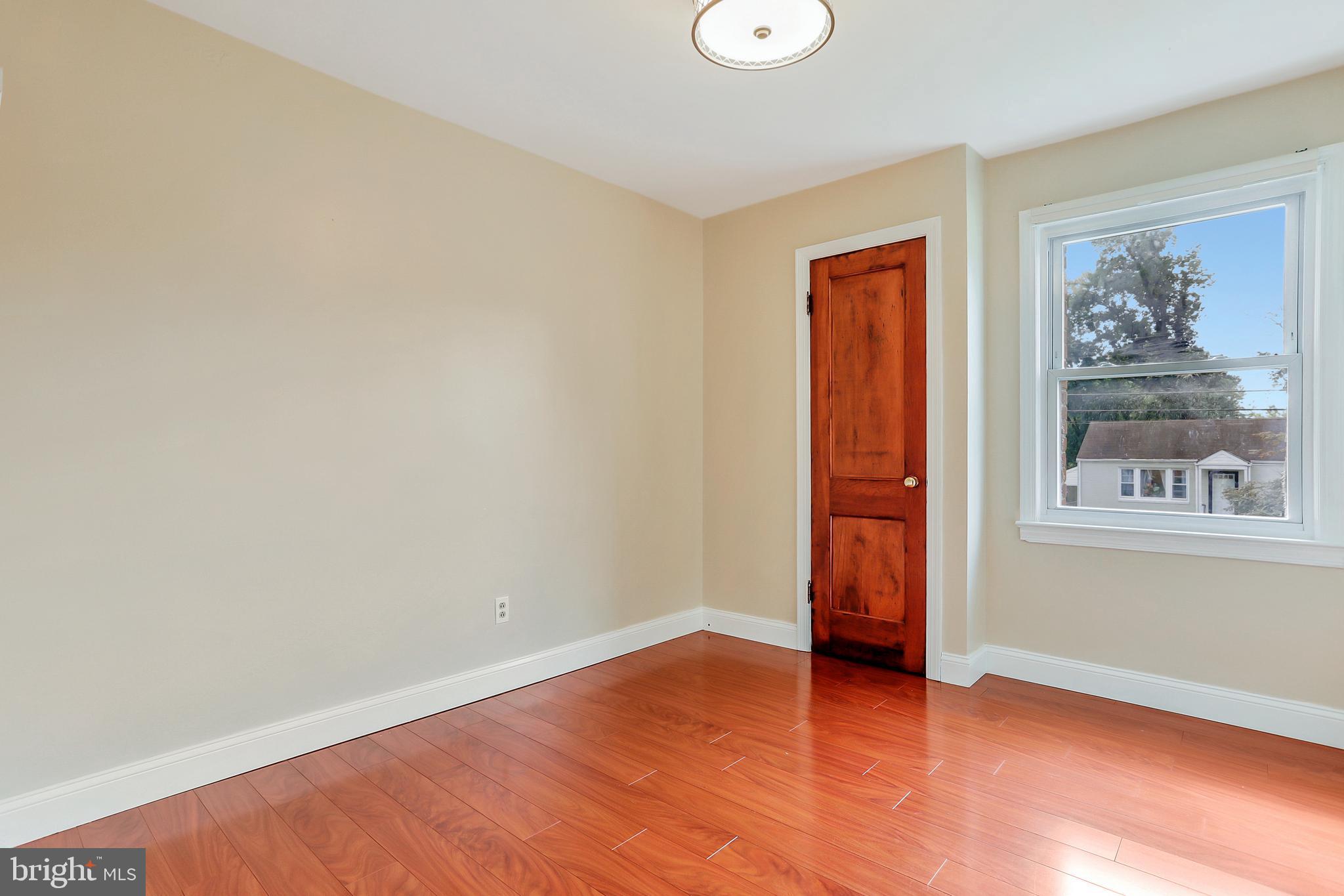 5012 Niagara Road College Park, MD 20740 - Photo 12 of 38 Gallery Image 12