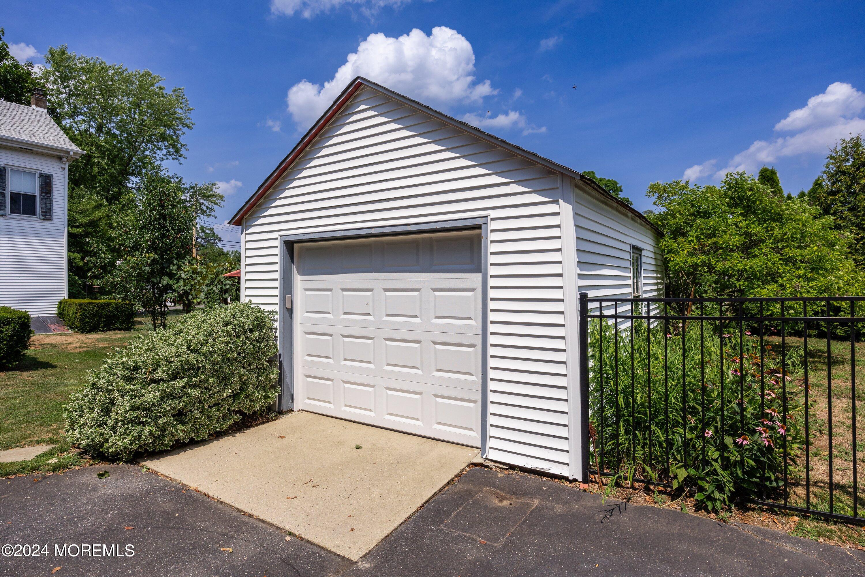 151 Burlington Path Road Cream Ridge, NJ 08514 - Photo 45 of 58 48-048 Full-48 - Copy