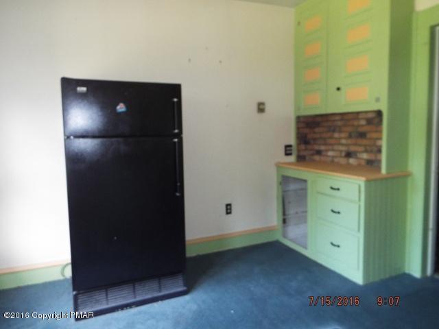 109 Perrin Avenue Shavertown, PA 18708 - Photo 8 of 13 a view of empty room