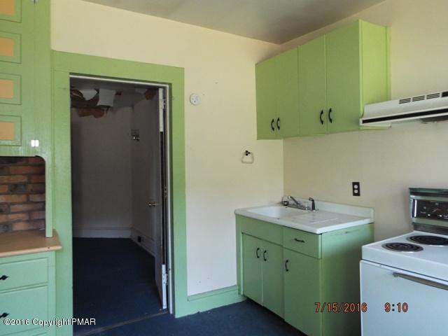 109 Perrin Avenue Shavertown, PA 18708 - Photo 10 of 13 a utility room with a sink washer and dryer